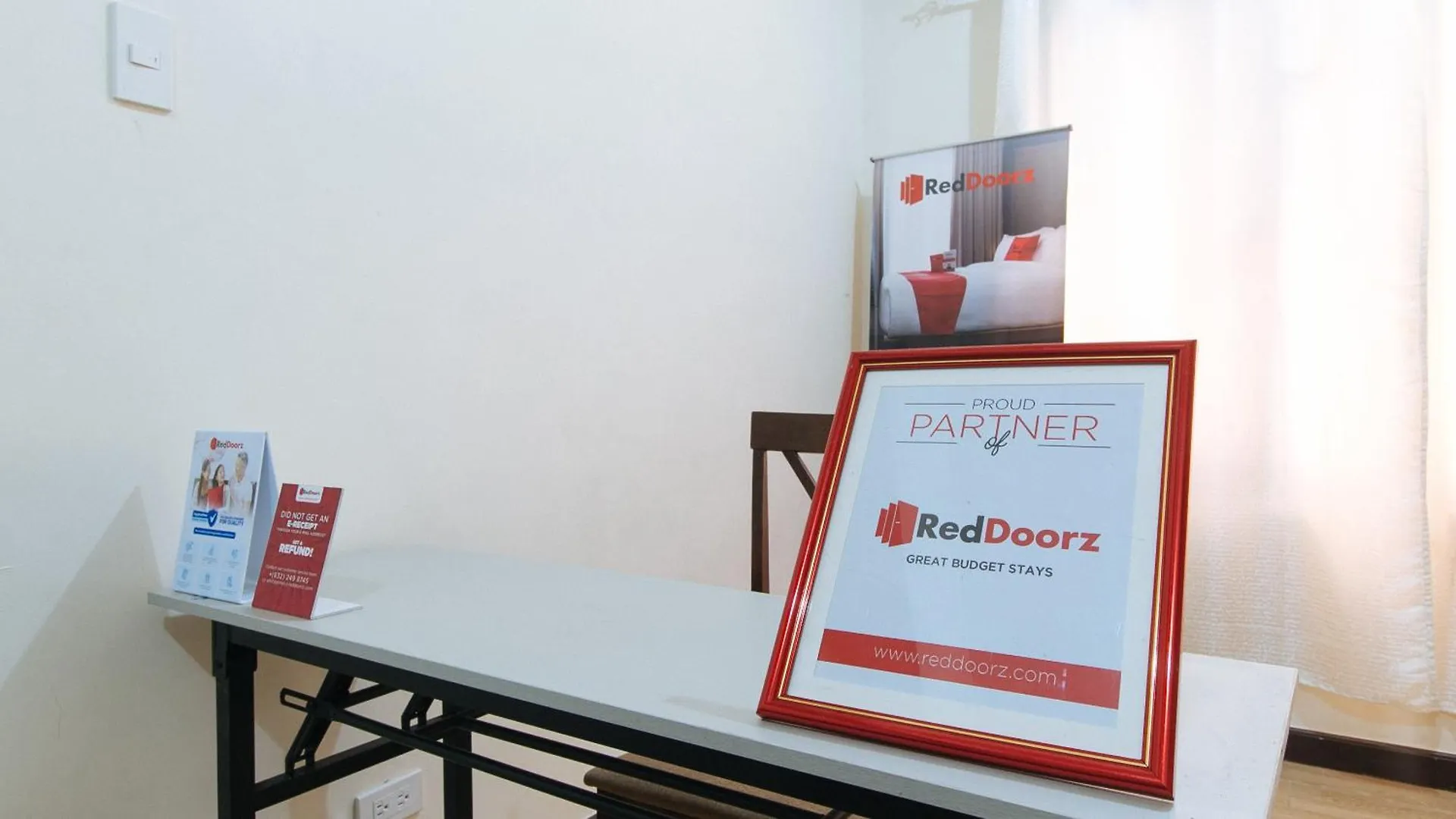 Reddoorz @ Jolly Orange Paranaque Paranaque City Hotel